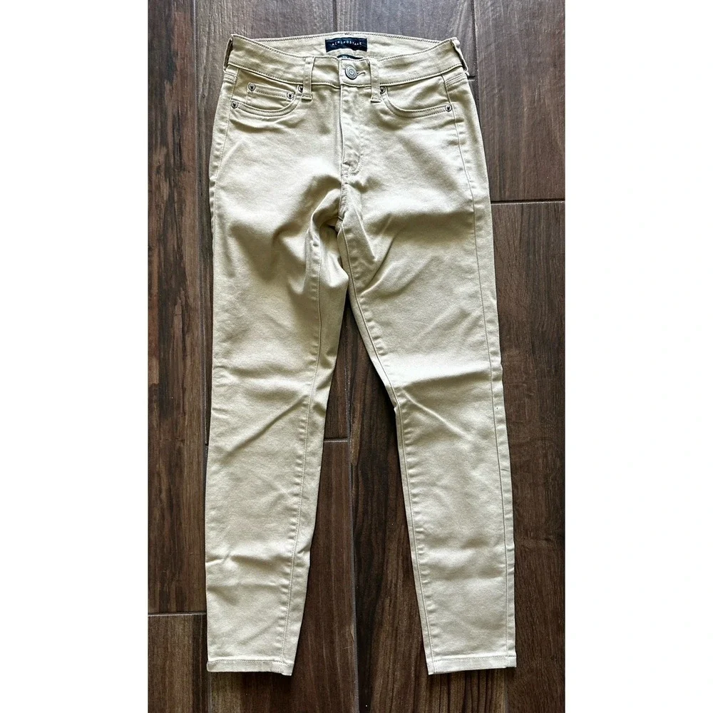 Aeropostale Womens High Rise Jegging Khaki Tan Stretch Pants Size 2‎ Short